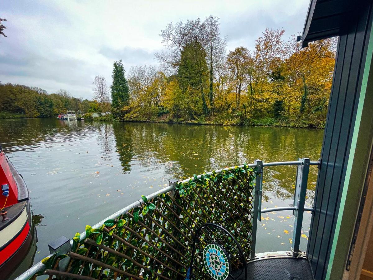 Lady Florence, Maidstone A Unique River Boat With Castle Viewsアパートメント エクステリア 写真